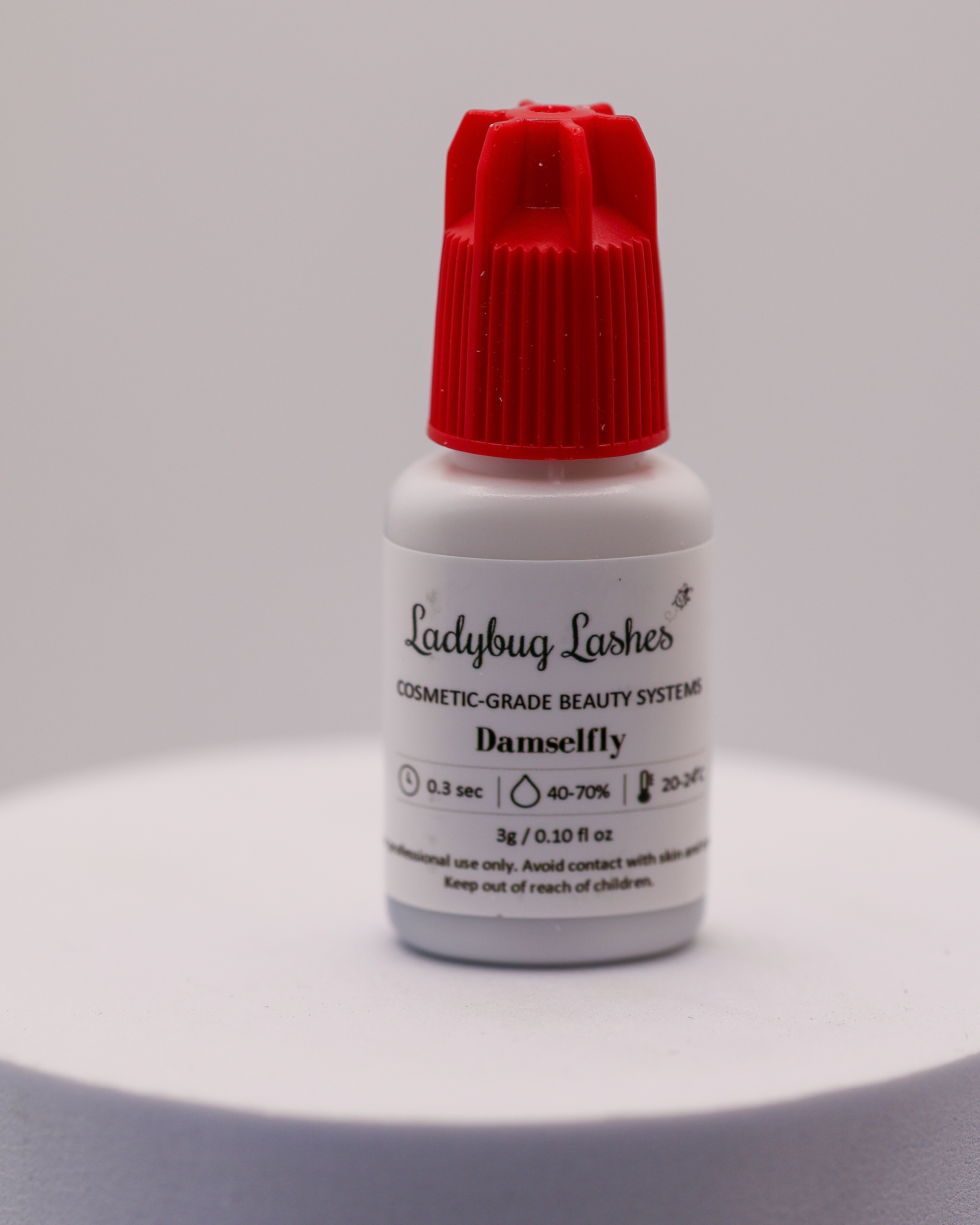 LADYBUGLASHES Damselfly UK Lash Adhesive Glue 0.3 Sec – cosmetic grade lash extension glue