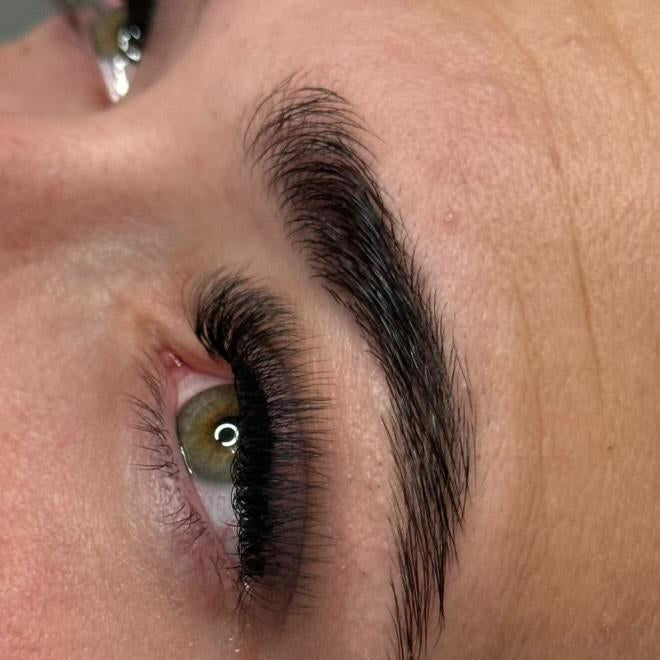 10D Clover Lashes 16 row mixed box