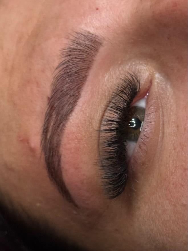 10D Clover Lashes 16 row mixed box