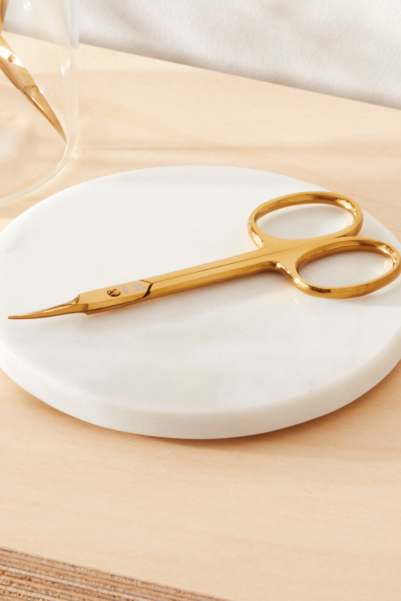 ladybuglashes lashglue lashtrays lashadhesive glueretention cloverlashes wlashes yylashes premades promades lashes