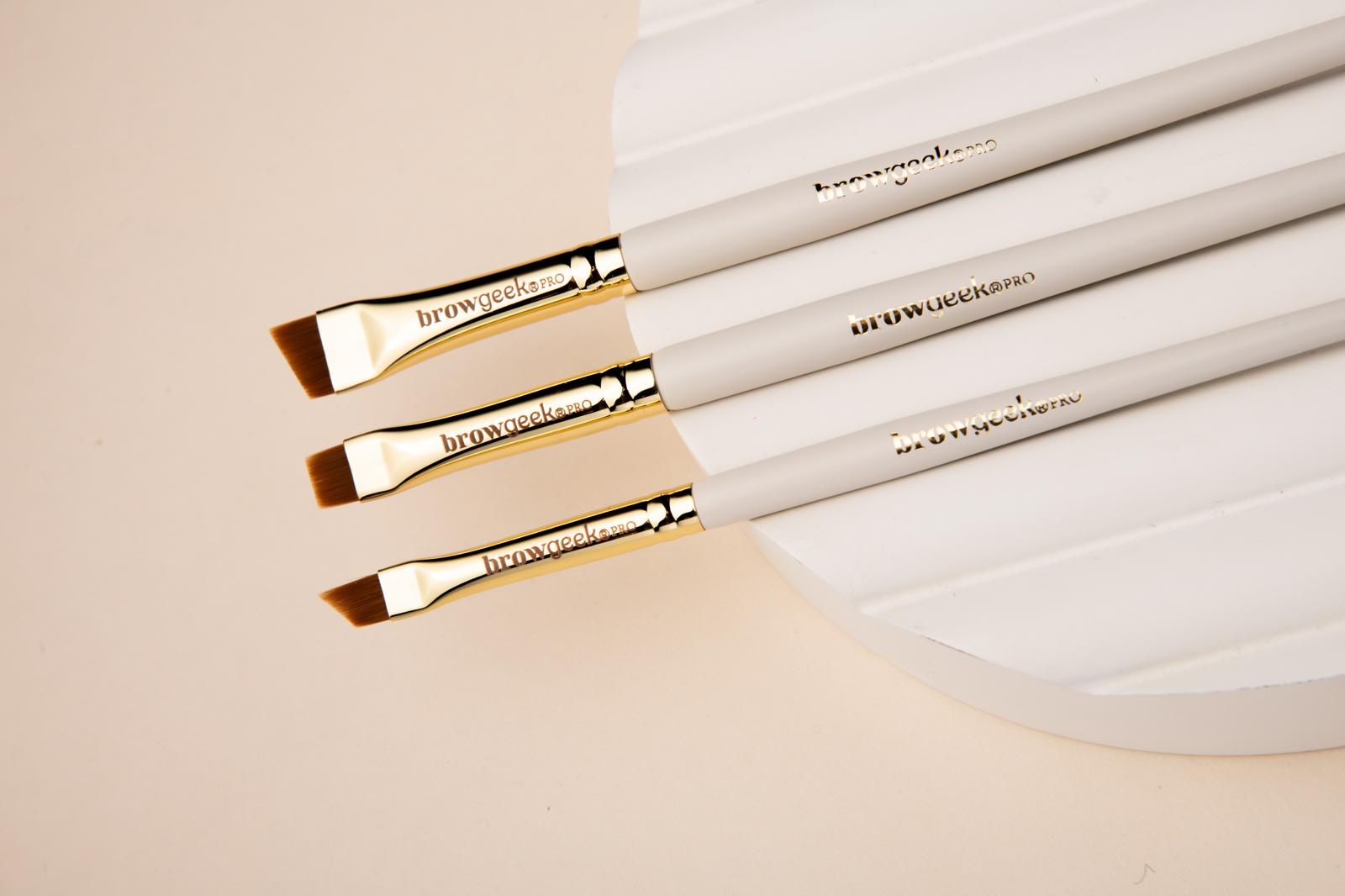 THE BROW GEEK PRO HYBRID BRUSH SET (3 BRUSHES PER KIT)