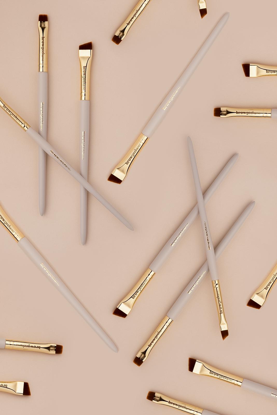 THE BROW GEEK PRO HYBRID BRUSH SET (3 BRUSHES PER KIT)