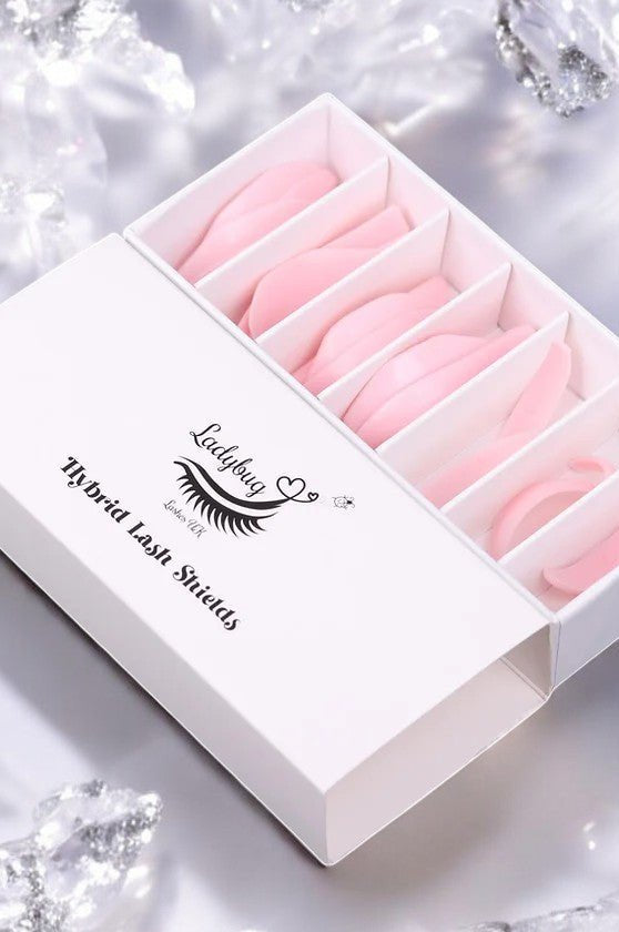 ladybuglashes lashglue lashtrays lashadhesive glueretention cloverlashes wlashes yylashes premades promades lashes