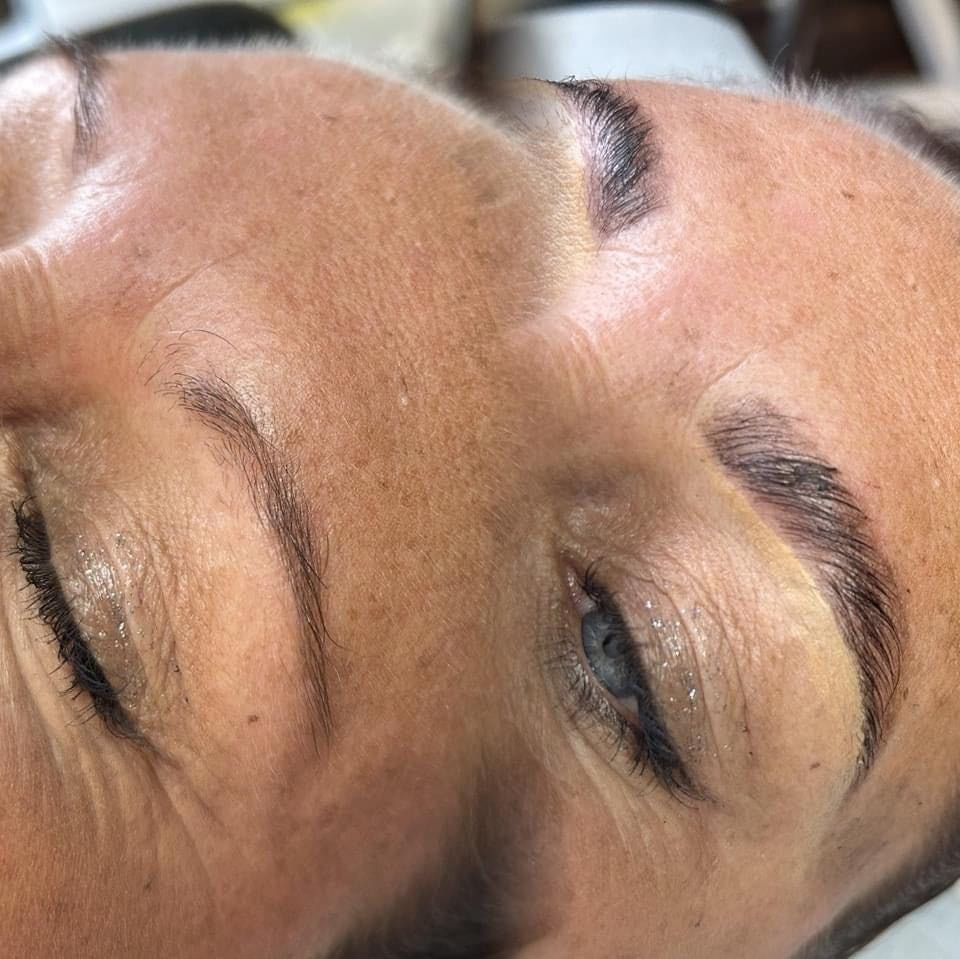 ladybuglashes lashglue lashtrays lashadhesive glueretention cloverlashes wlashes yylashes premades promades lashes