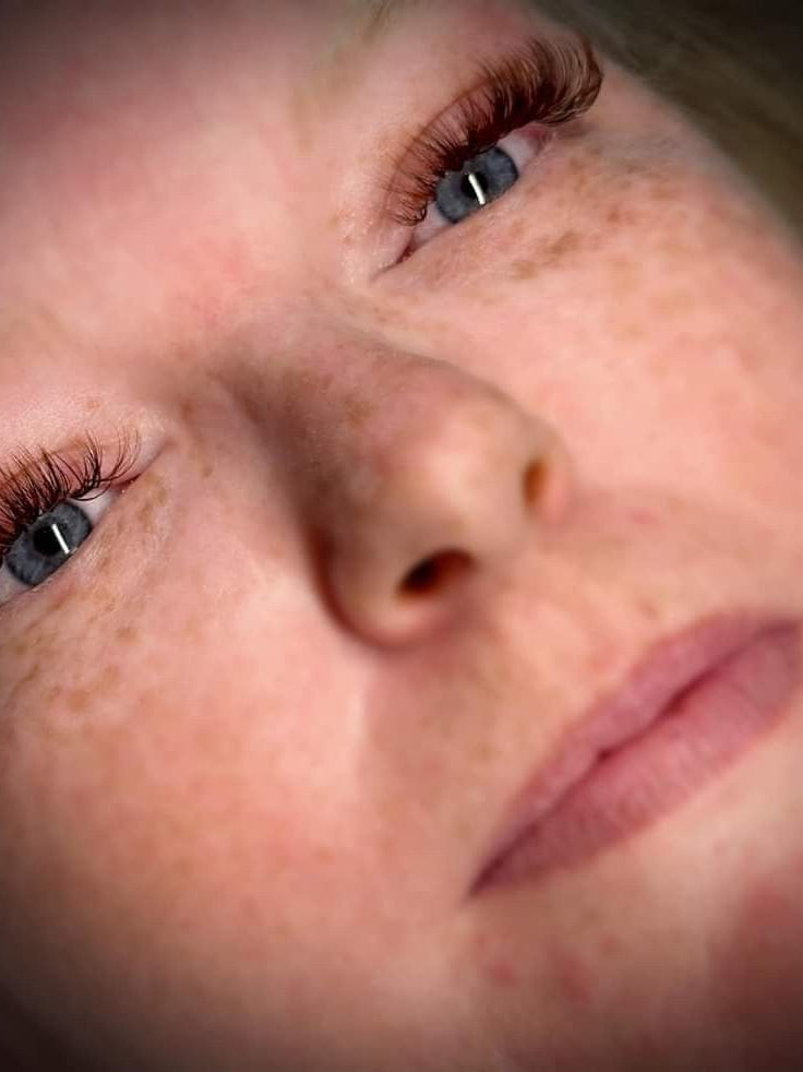 ladybuglashes lashglue lashtrays lashadhesive glueretention cloverlashes wlashes yylashes premades promades lashes