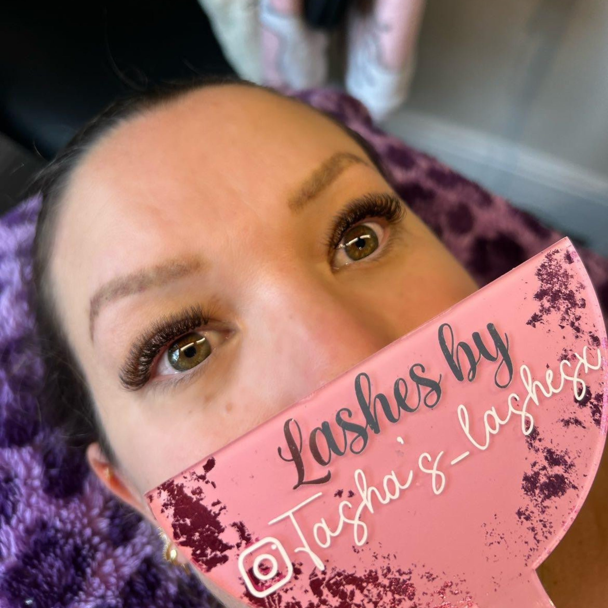 ladybuglashes lashglue lashtrays lashadhesive glueretention cloverlashes wlashes yylashes premades promades lashes