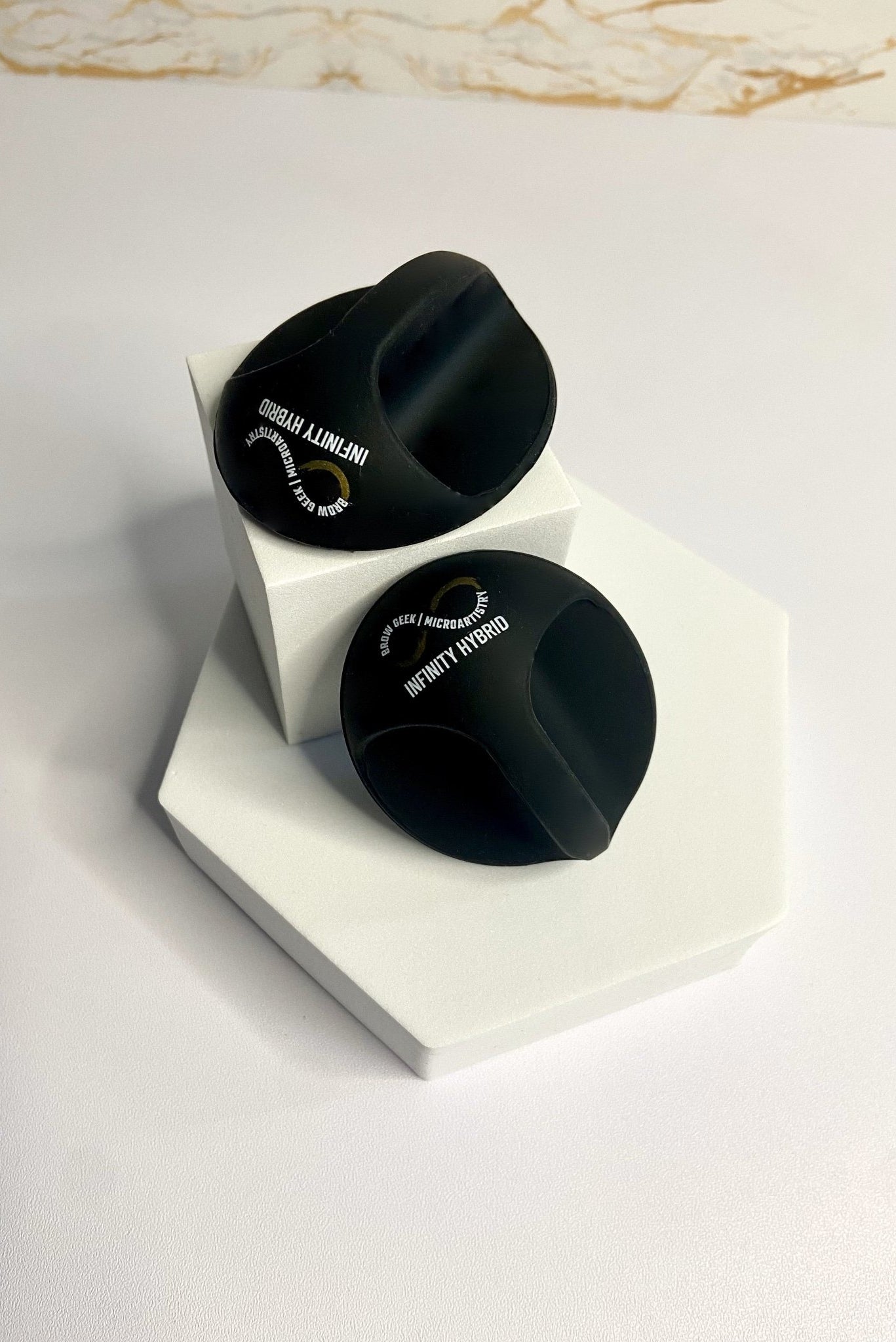 Simply Brilliant Hybrid Brow Exfoliating Pad