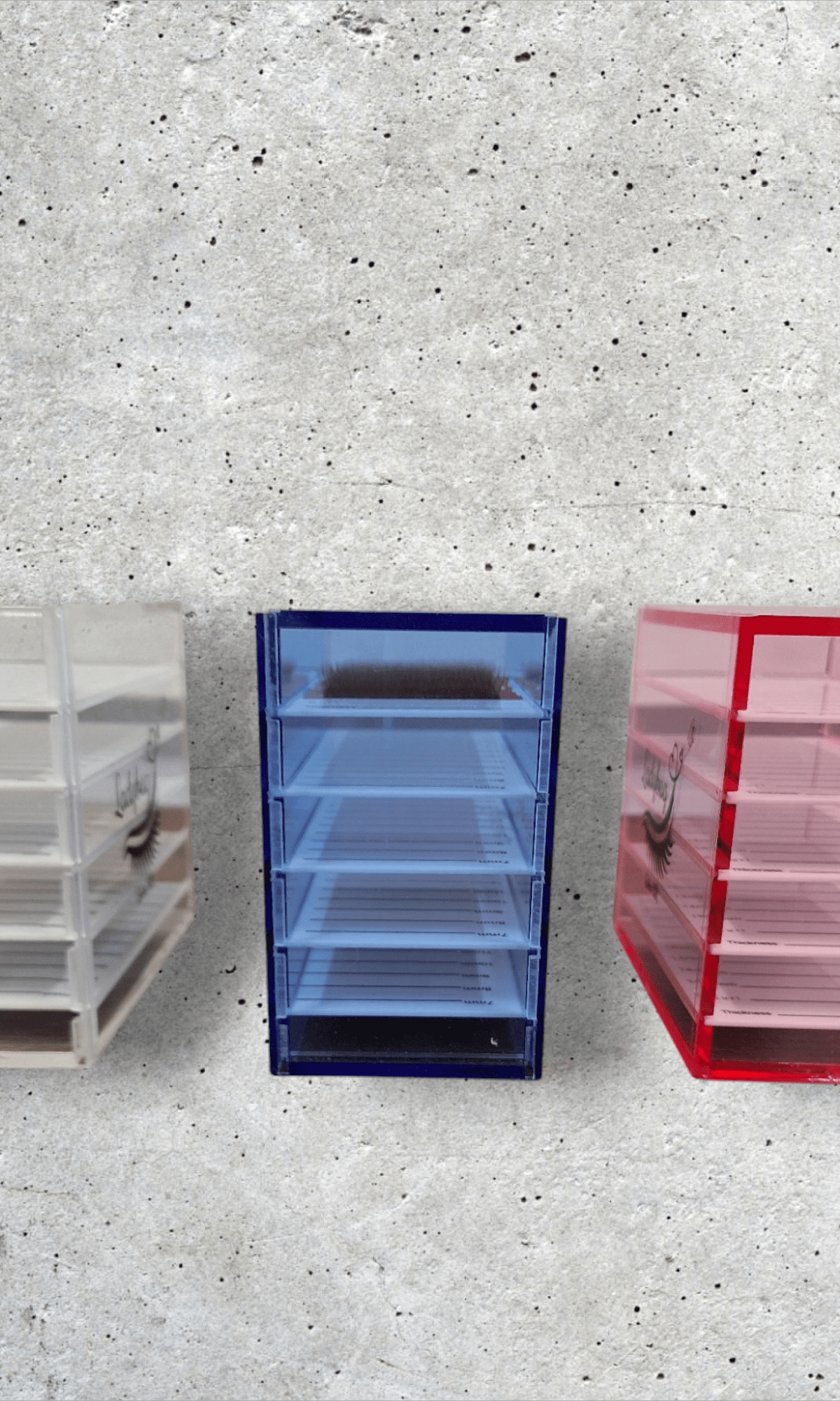 ladybuglashes lashglue lashtrays lashadhesive glueretention cloverlashes wlashes yylashes premades promades lashes