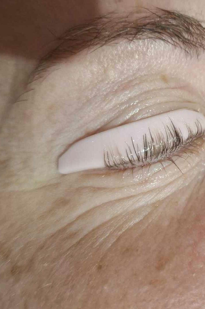 ladybuglashes lashglue lashtrays lashadhesive glueretention cloverlashes wlashes yylashes premades promades lashes