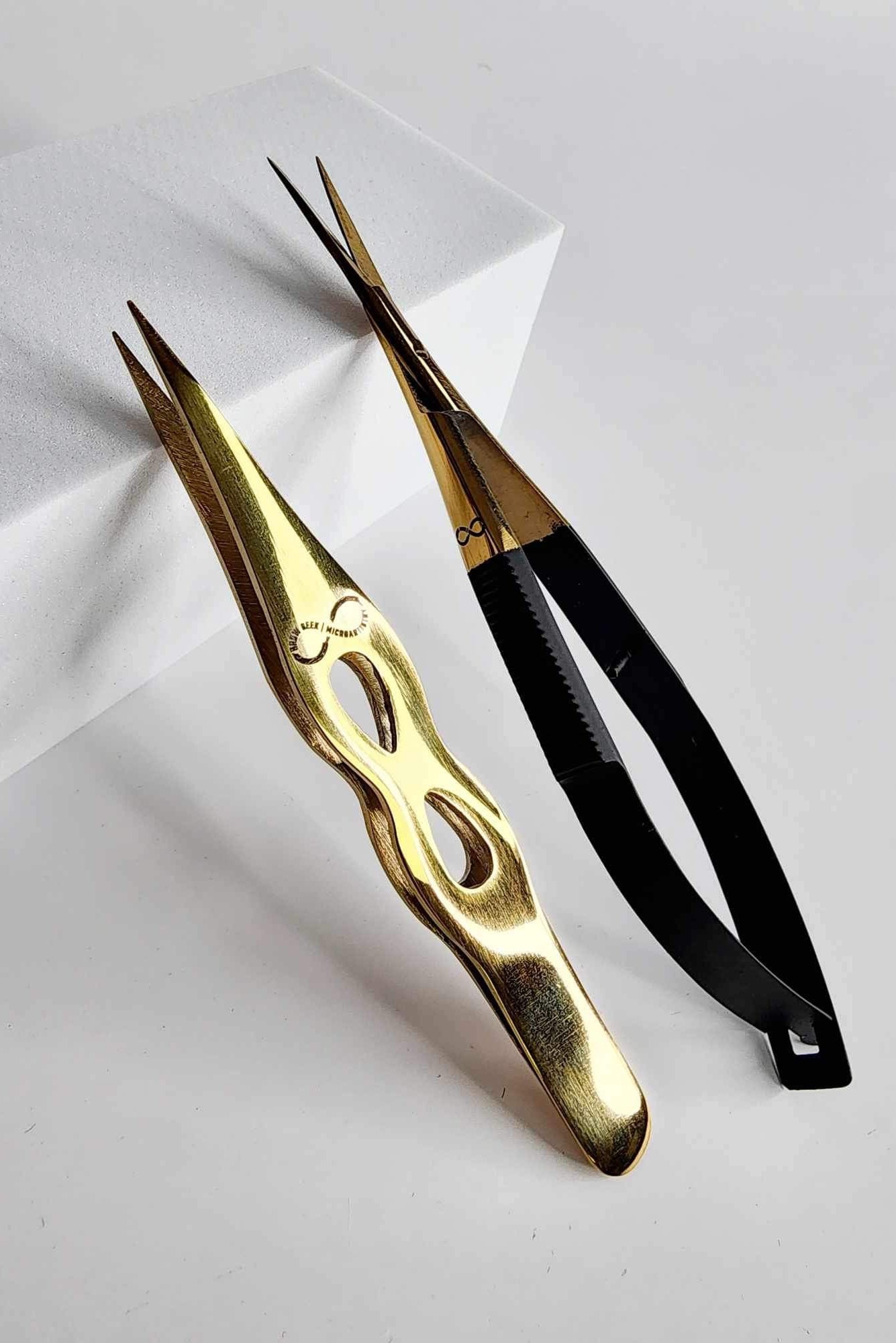 INFINITY PRO GRADE PRECISION POINT TWEEZERS & SPRING LOADED TRIMMING BROW SCISSORS