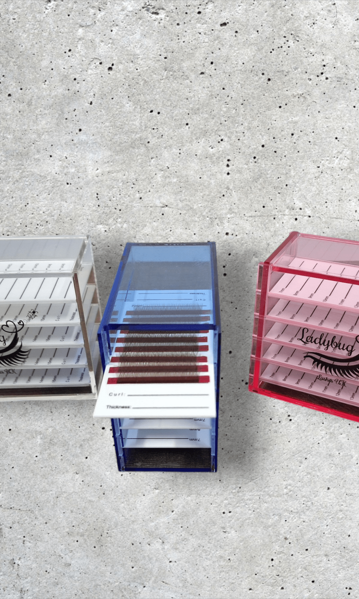 ladybuglashes lashglue lashtrays lashadhesive glueretention cloverlashes wlashes yylashes premades promades lashes