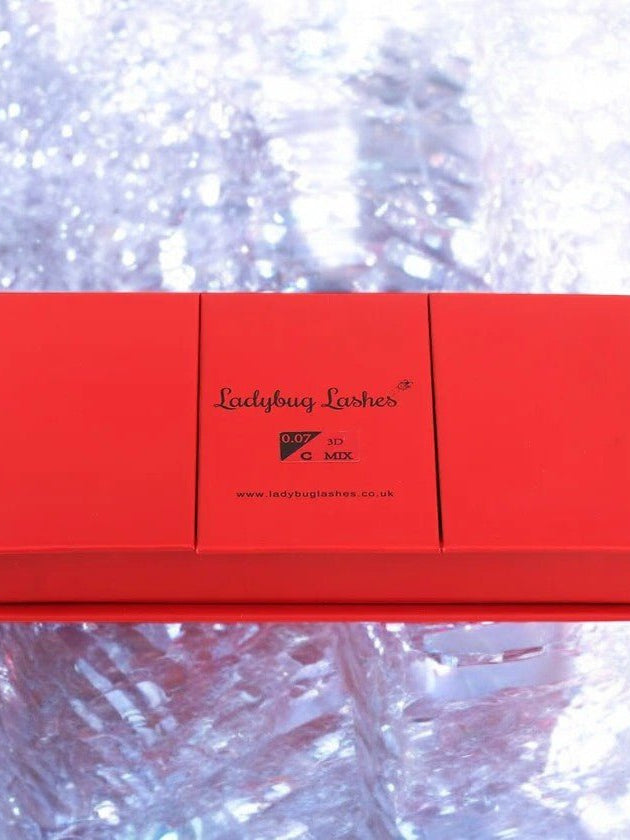 ladybuglashes lashglue lashtrays lashadhesive glueretention cloverlashes wlashes yylashes premades promades lashes