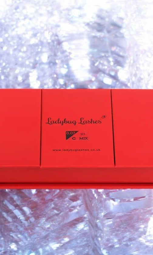 ladybuglashes lashglue lashtrays lashadhesive glueretention cloverlashes wlashes yylashes premades promades lashes