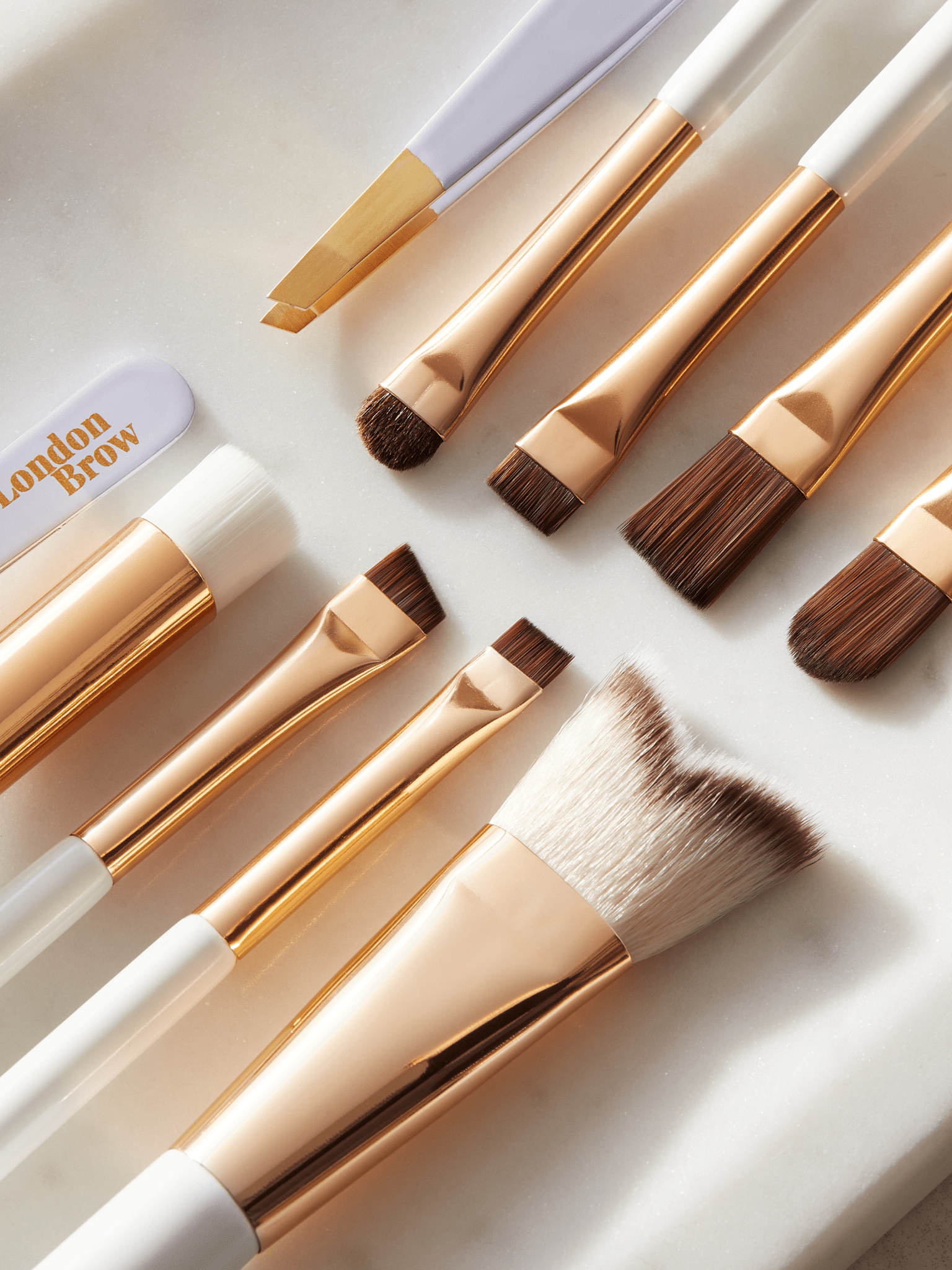 ladybuglashes lashglue lashtrays lashadhesive glueretention cloverlashes wlashes yylashes premades promades lashes