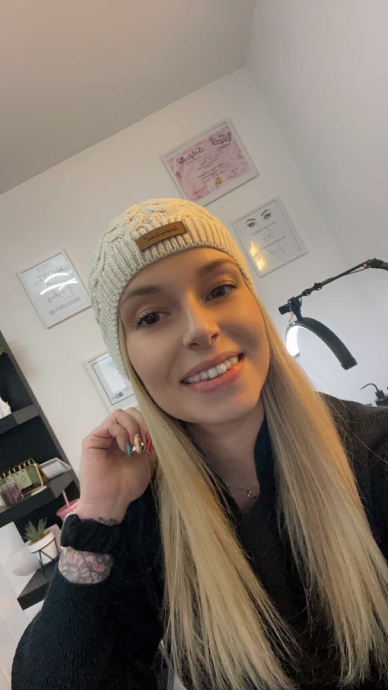 ladybuglashes lashglue lashtrays lashadhesive glueretention cloverlashes wlashes yylashes premades promades lashes