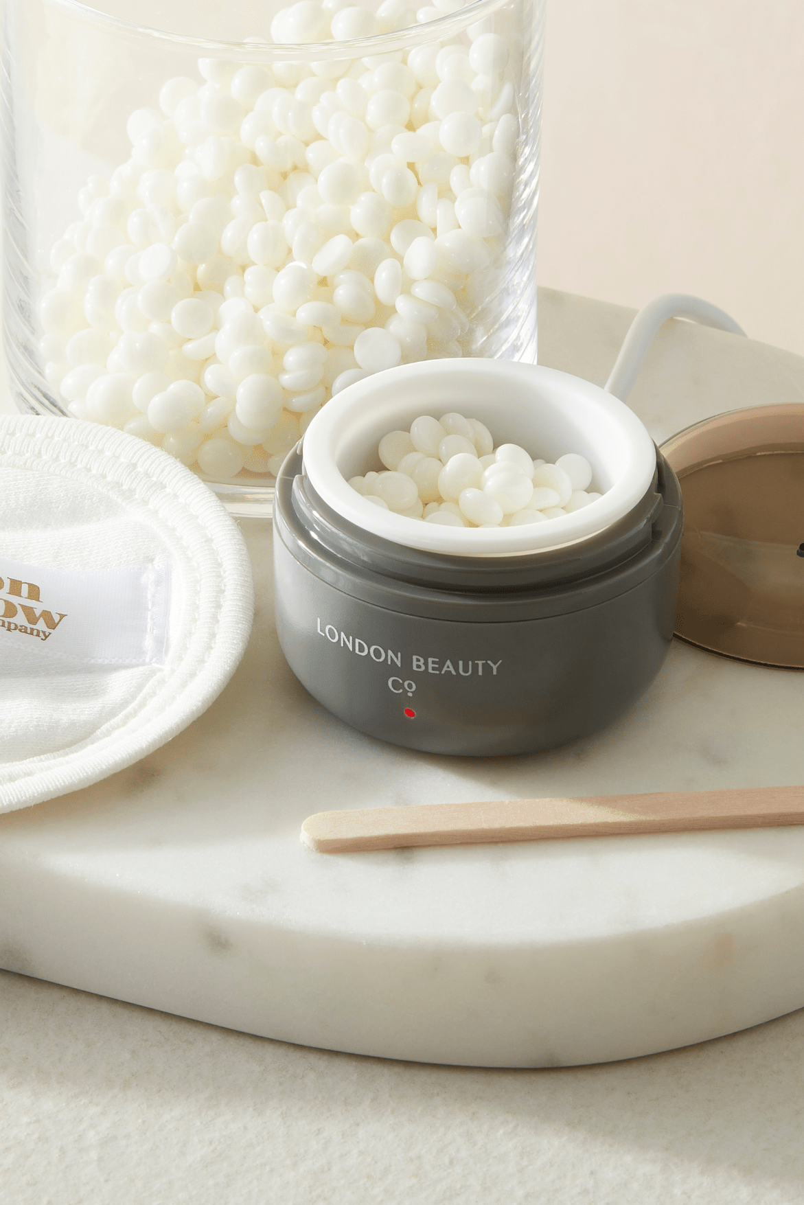 ladybuglashes lashglue lashtrays lashadhesive glueretention cloverlashes wlashes yylashes premades promades lashes