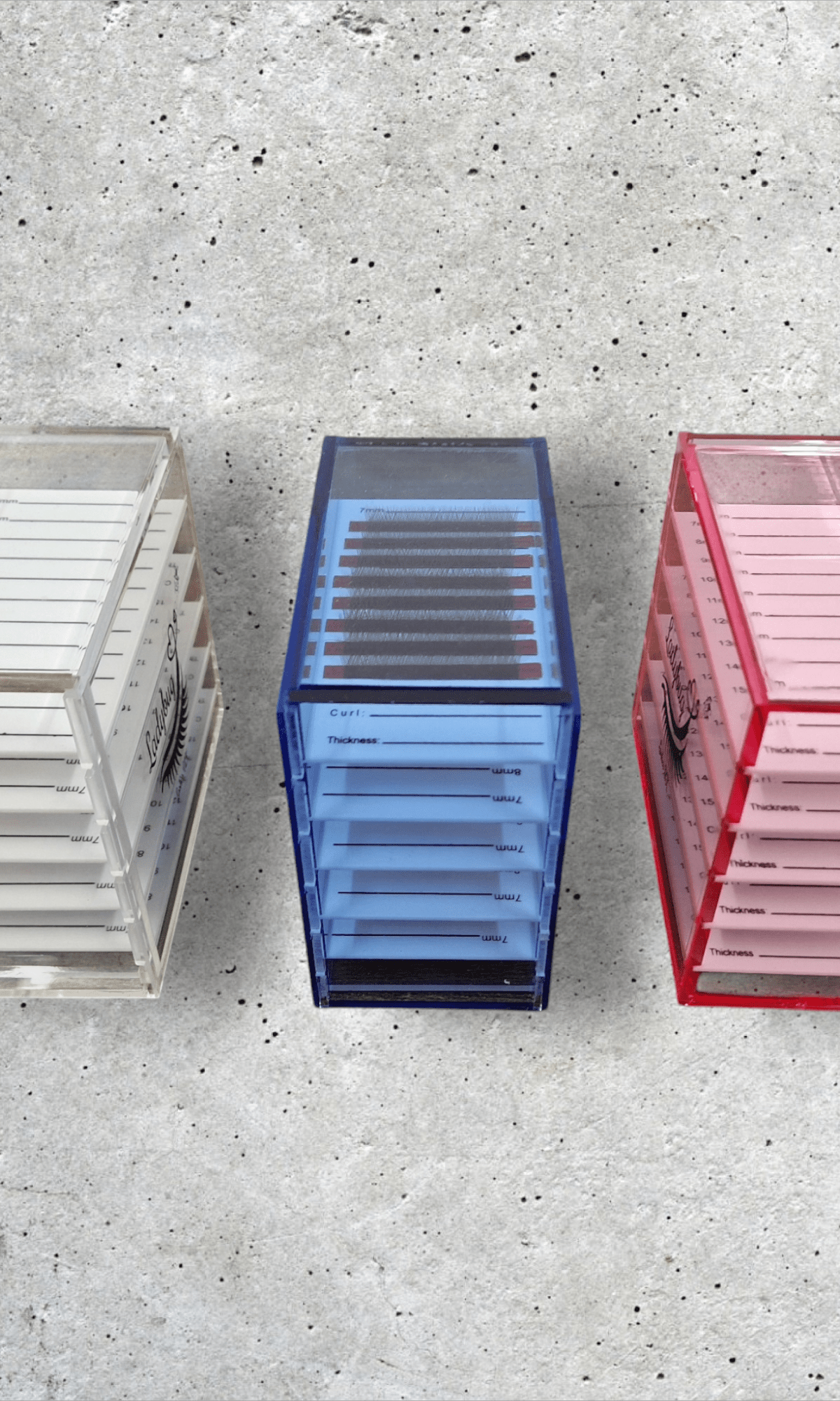 ladybuglashes lashglue lashtrays lashadhesive glueretention cloverlashes wlashes yylashes premades promades lashes