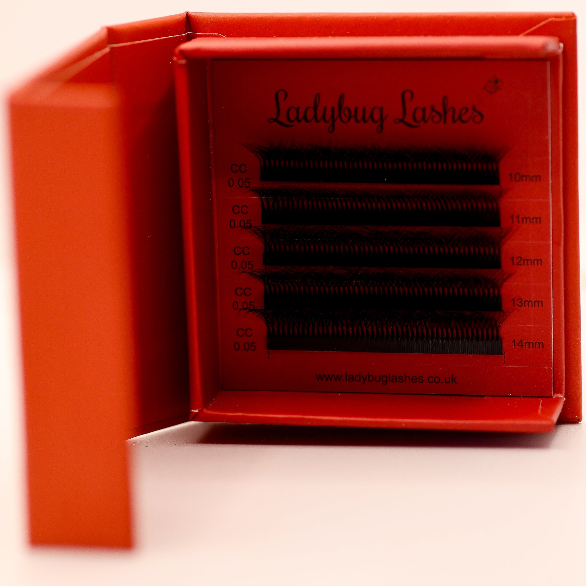 10D Clover Lash Sample Tray – 5-row tray, 10–14mm lengths, C/CC/D curls, 0.05mm, soft wispy volume, Ladybug Lashes