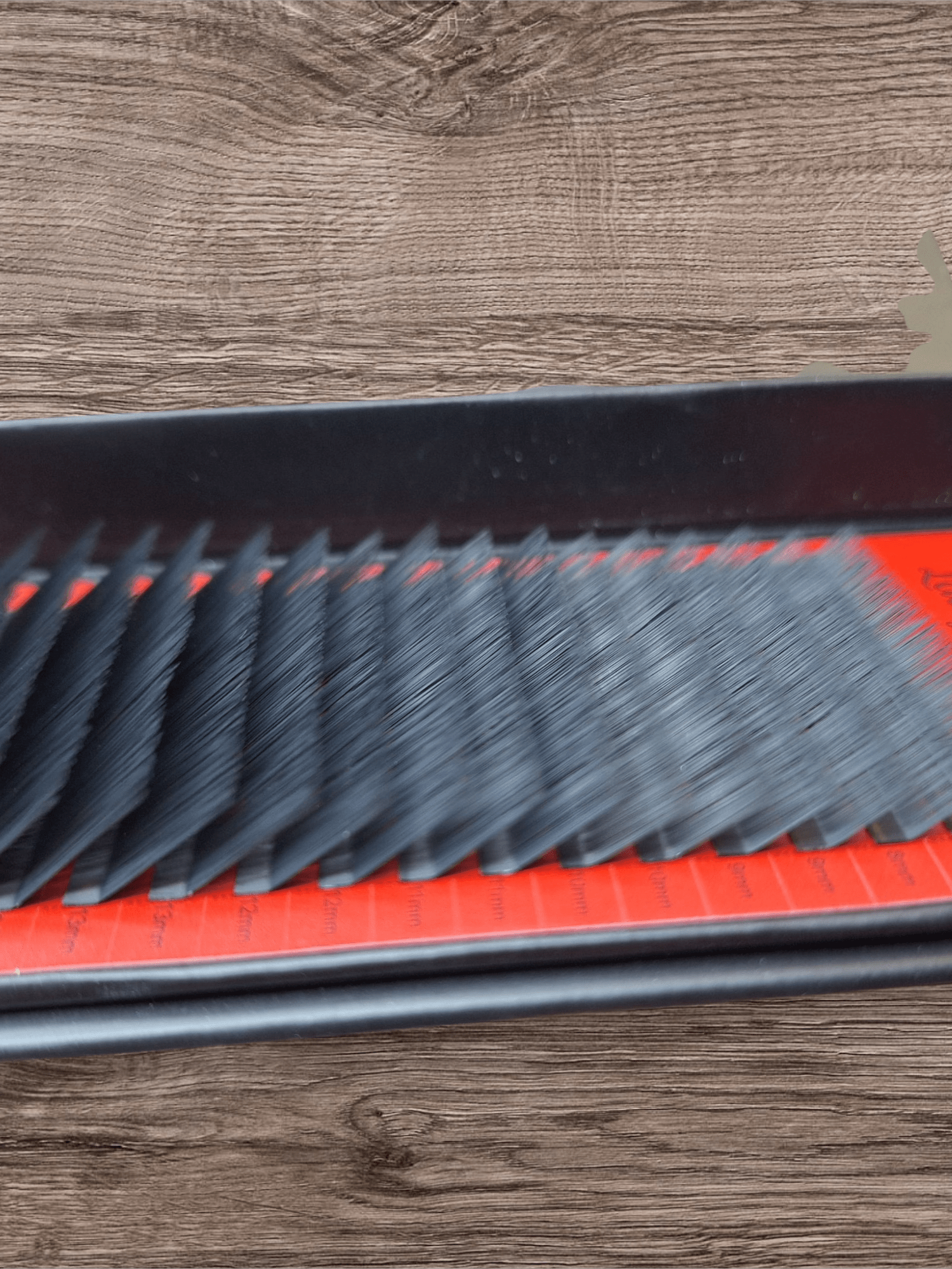 Platinum Range Flat L Curl Lashes – Mixed Tray, 16 Rows