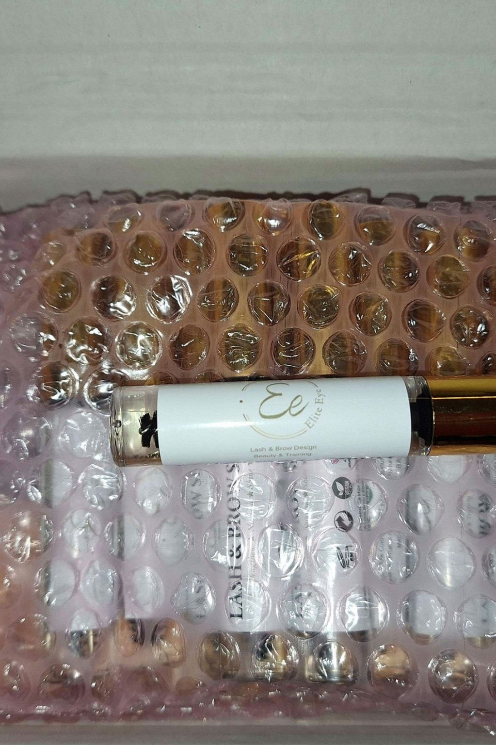 ladybuglashes lashglue lashtrays lashadhesive glueretention cloverlashes wlashes yylashes premades promades lashes