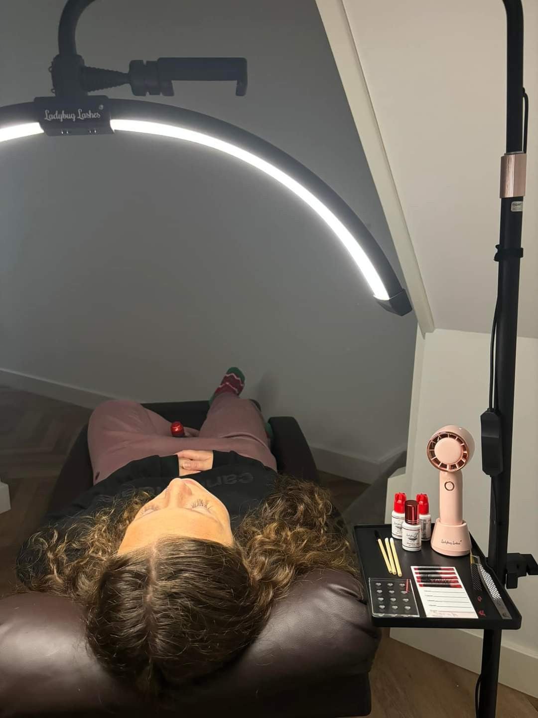 ladybuglashes lashglue lashtrays lashadhesive glueretention cloverlashes wlashes yylashes premades promades lashes