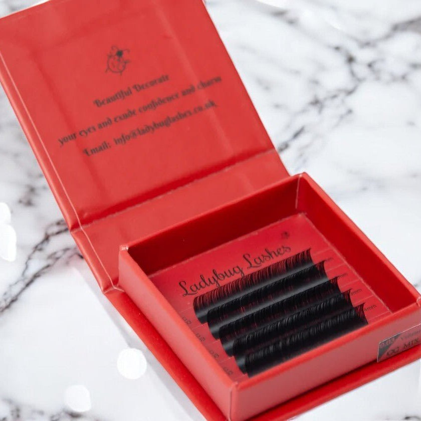 Ladybug Lashes Volume Lash Sample Tray