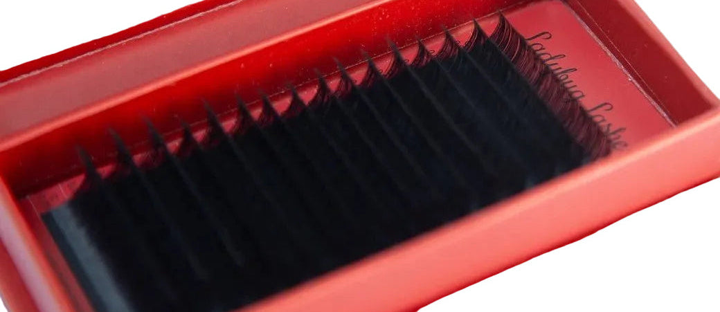 ladybuglashes lashglue lashtrays lashadhesive glueretention cloverlashes wlashes yylashes premades promades lashes