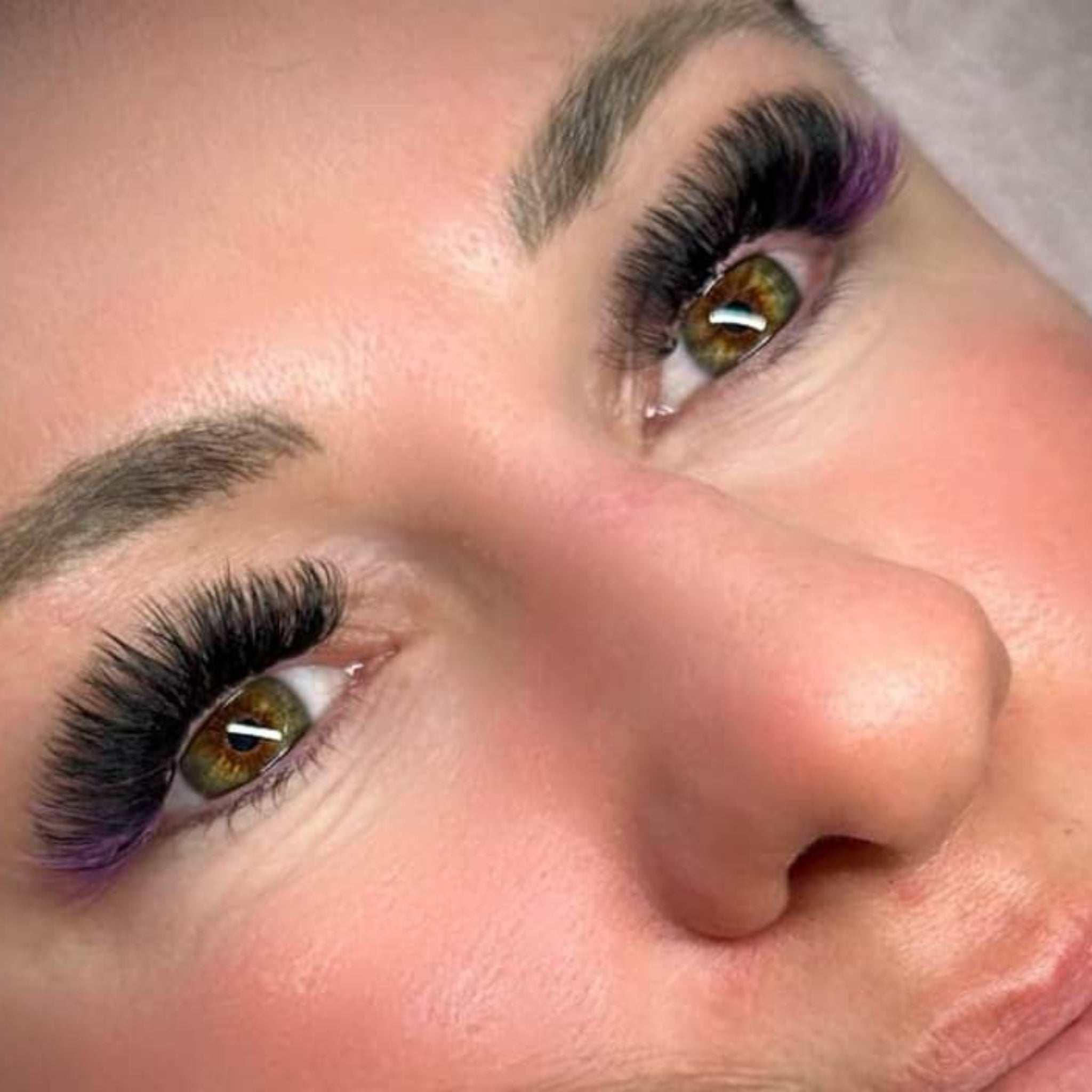 ladybuglashes lashglue lashtrays lashadhesive glueretention cloverlashes wlashes yylashes premades promades lashes