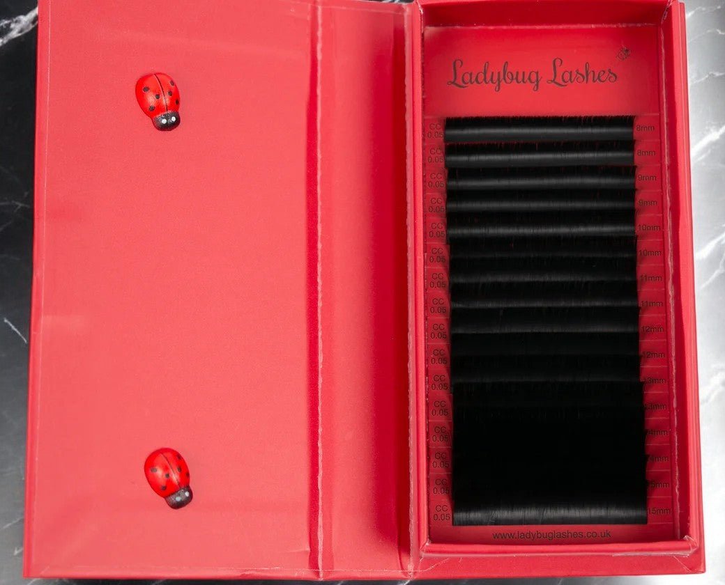 ladybuglashes lashglue lashtrays lashadhesive glueretention cloverlashes wlashes yylashes premades promades lashes