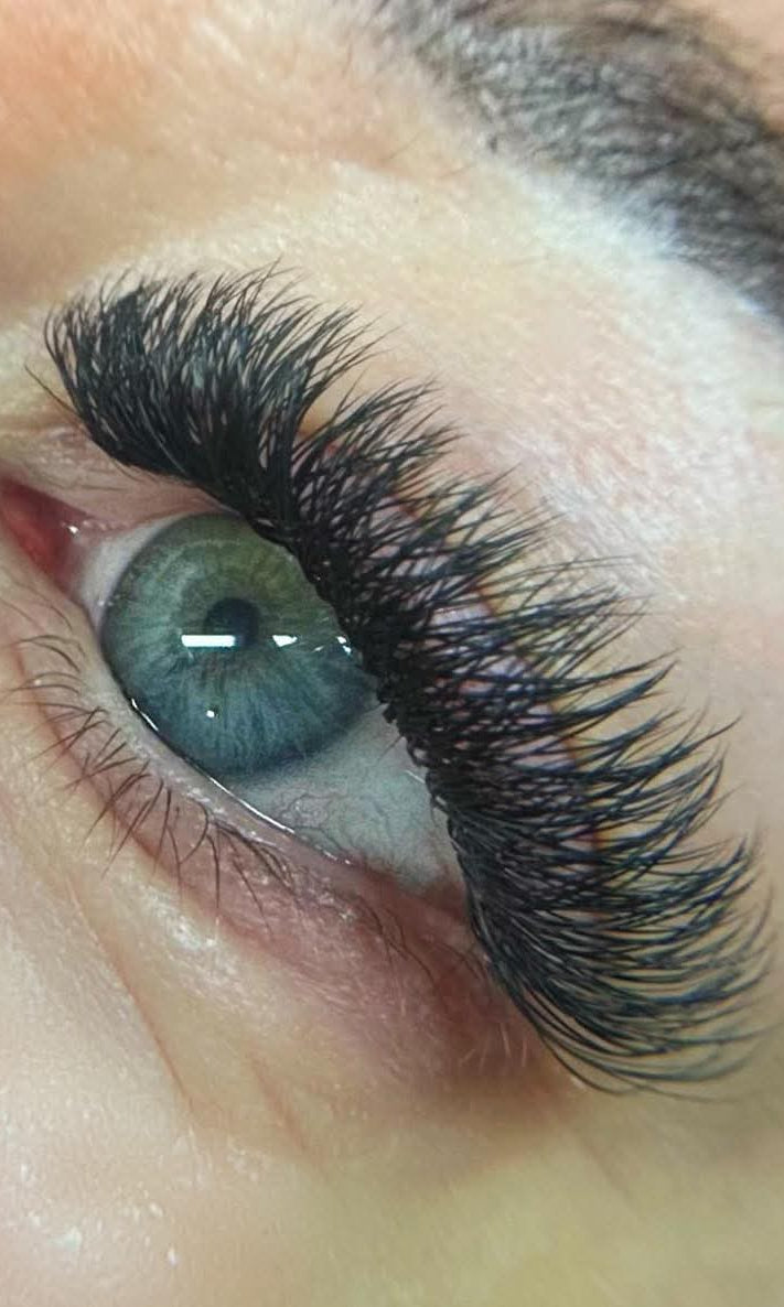 Ladybug Lashes W Lashes Mixed Tray 16 Rows