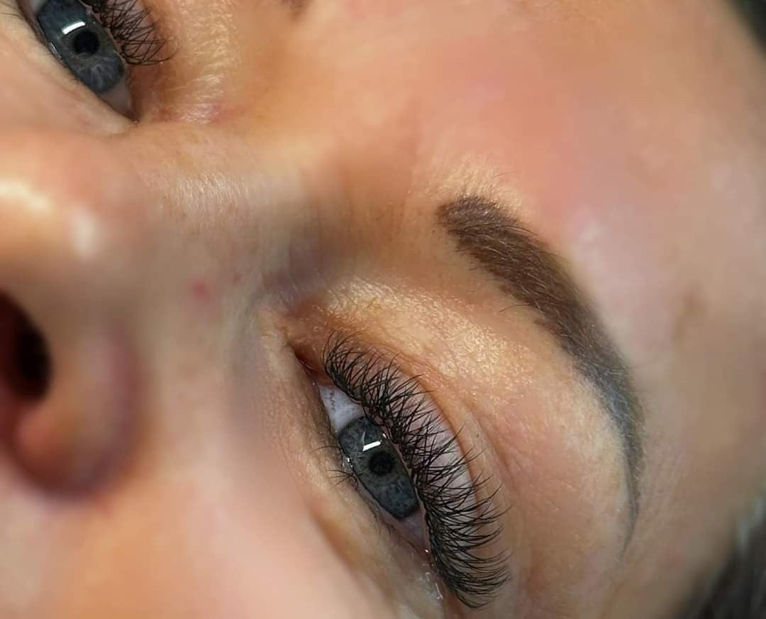 Ladybug Lashes W Lash Sample Tray