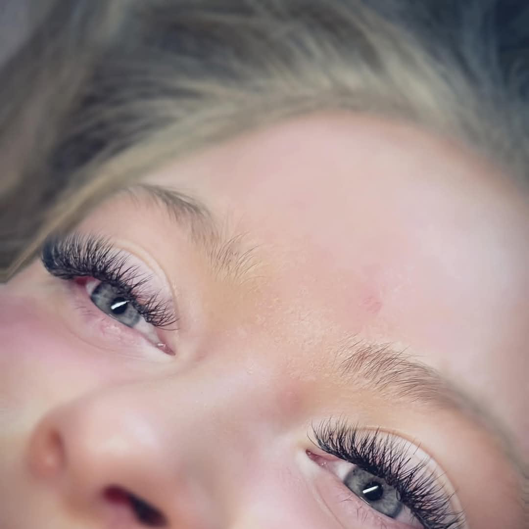 Ladybug Lashes W Lashes Mixed Tray 16 Rows