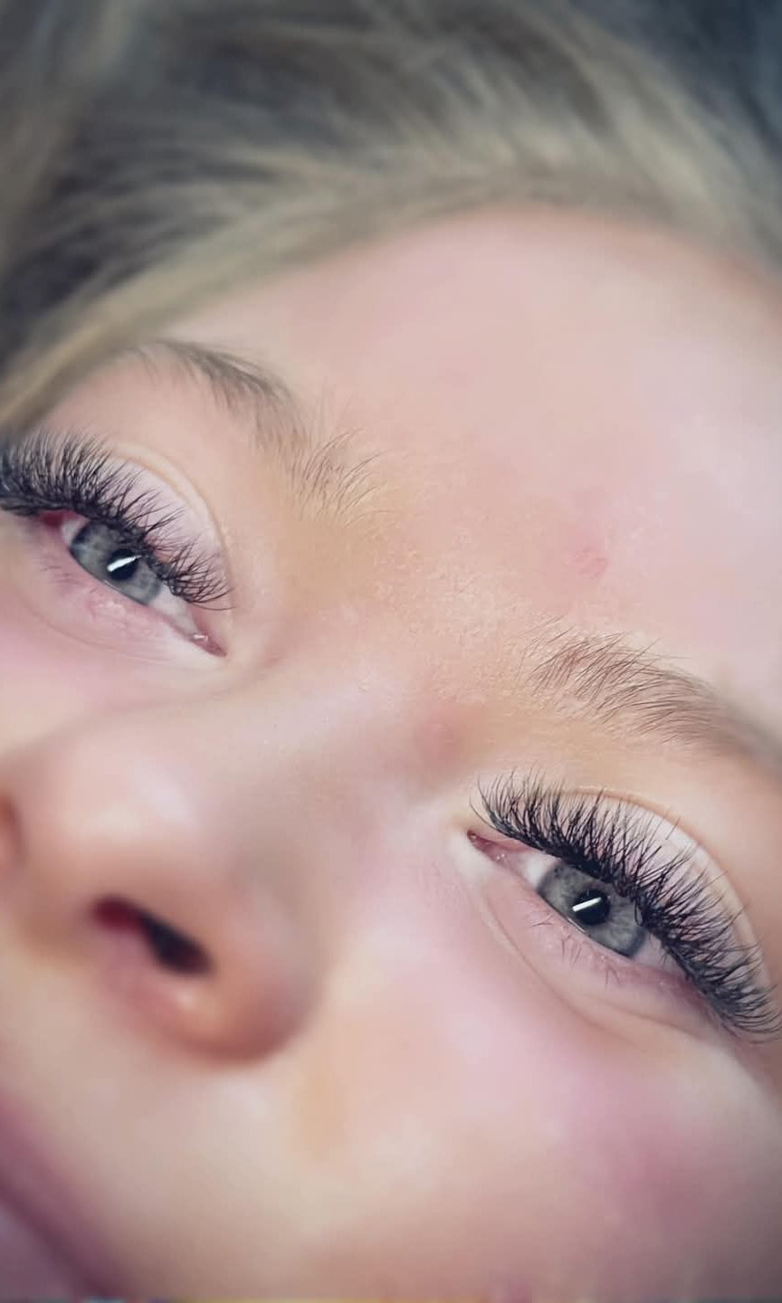 Ladybug Lashes W Lashes Mixed Tray 16 Rows