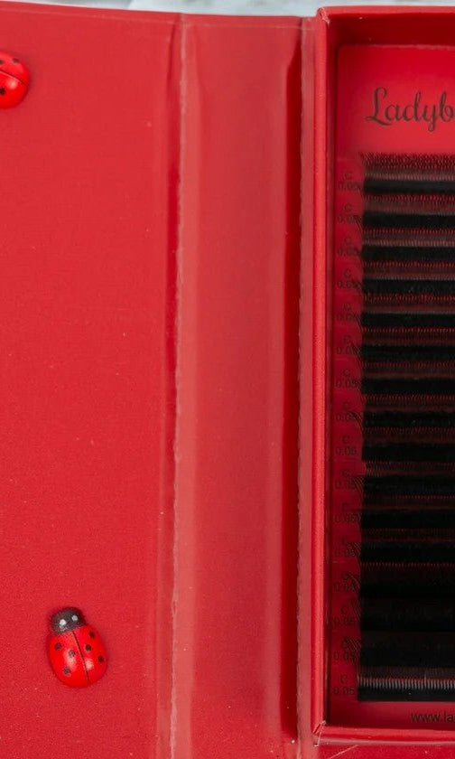 ladybuglashes lashglue lashtrays lashadhesive glueretention cloverlashes wlashes yylashes premades promades lashes