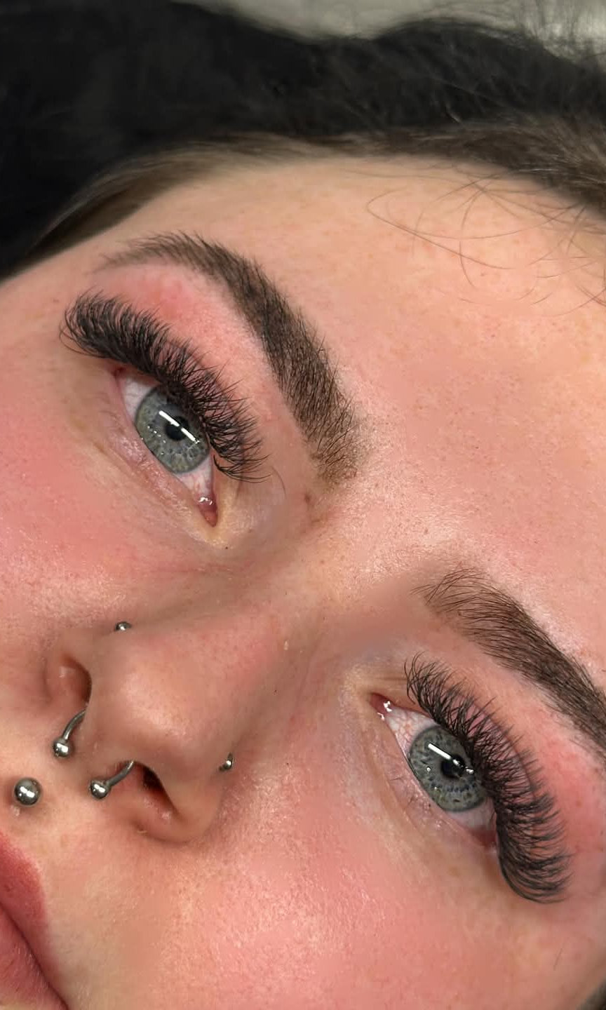 Ladybug Lashes W Lashes Mixed Tray 16 Rows