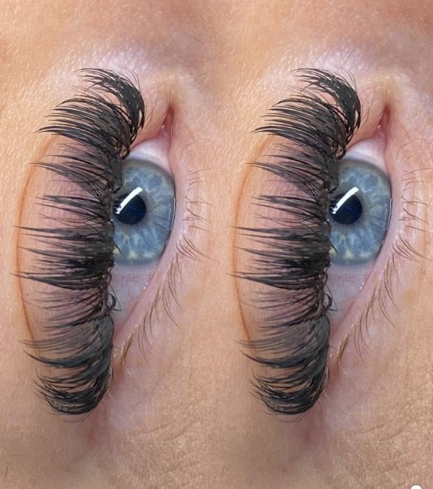 ladybuglashes lashglue lashtrays lashadhesive glueretention cloverlashes wlashes yylashes premades promades lashes