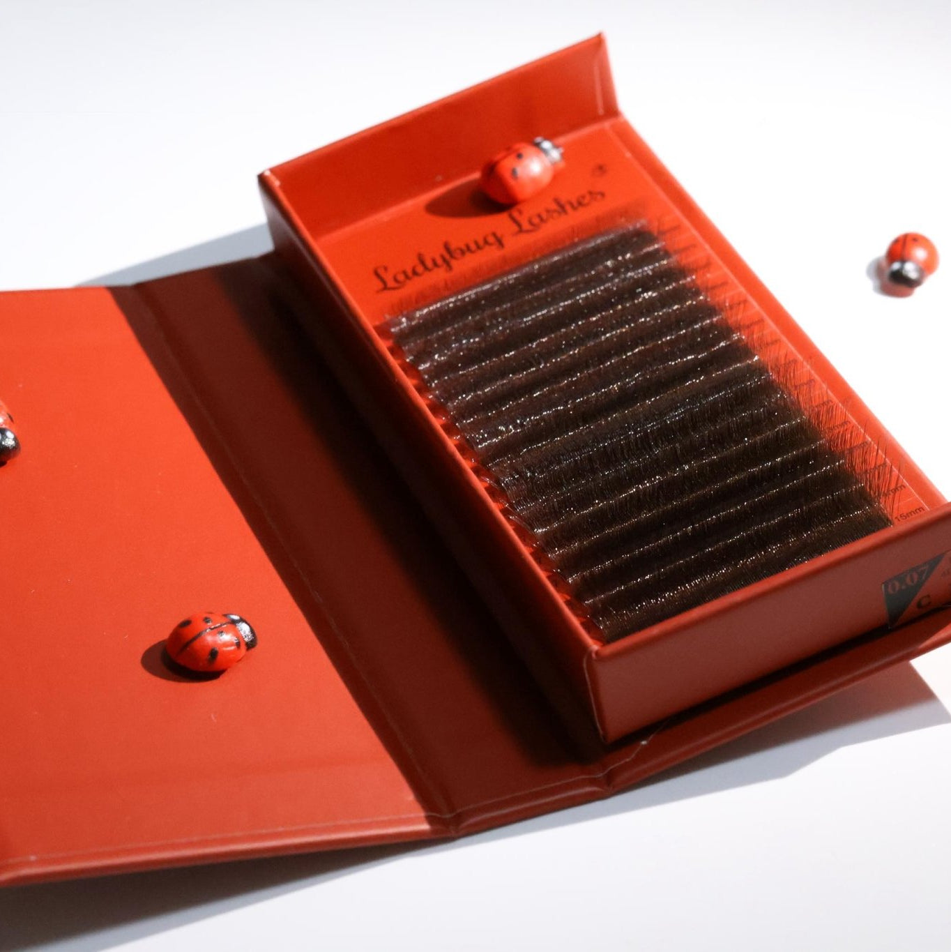 ladybuglashes lashglue lashtrays lashadhesive glueretention cloverlashes wlashes yylashes premades promades lashes