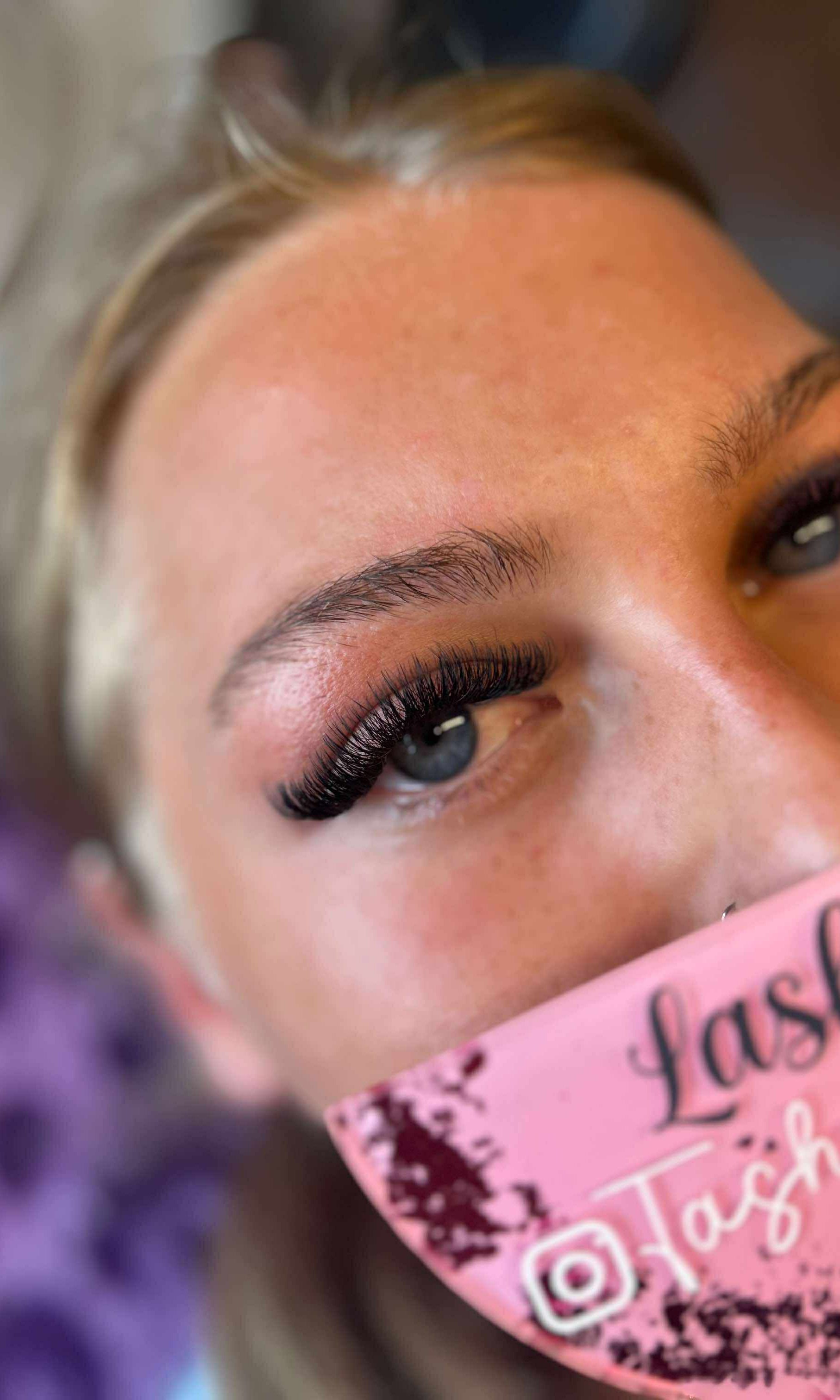 ladybuglashes lashglue lashtrays lashadhesive glueretention cloverlashes wlashes yylashes premades promades lashes