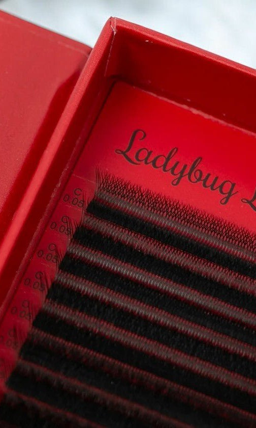 Ladybug Lashes W Lashes Mixed Tray 16 Rows
