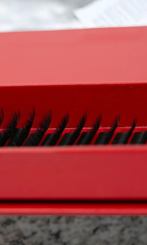 Ladybug Lashes W Lashes Mixed Tray 16 Rows