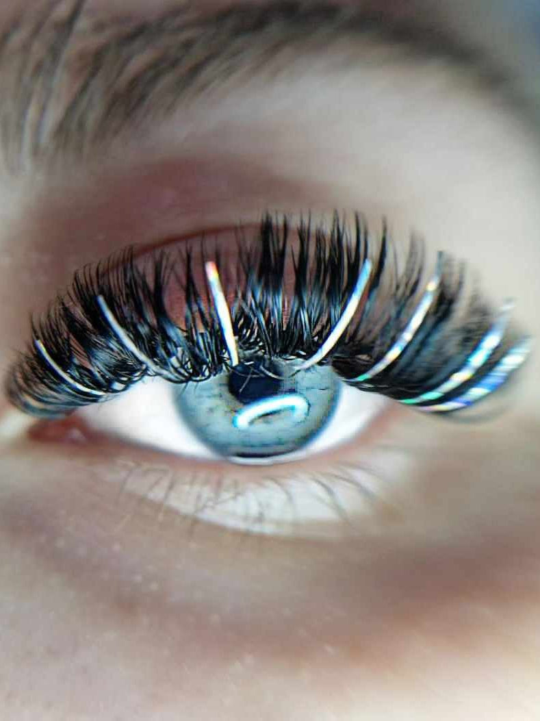 ladybuglashes lashglue lashtrays lashadhesive glueretention cloverlashes wlashes yylashes premades promades lashes