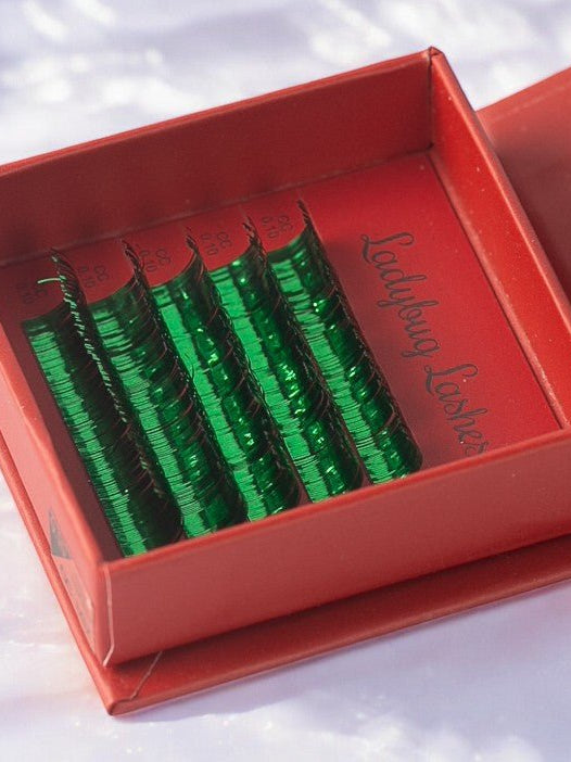 ladybuglashes lashglue lashtrays lashadhesive glueretention cloverlashes wlashes yylashes premades promades lashes