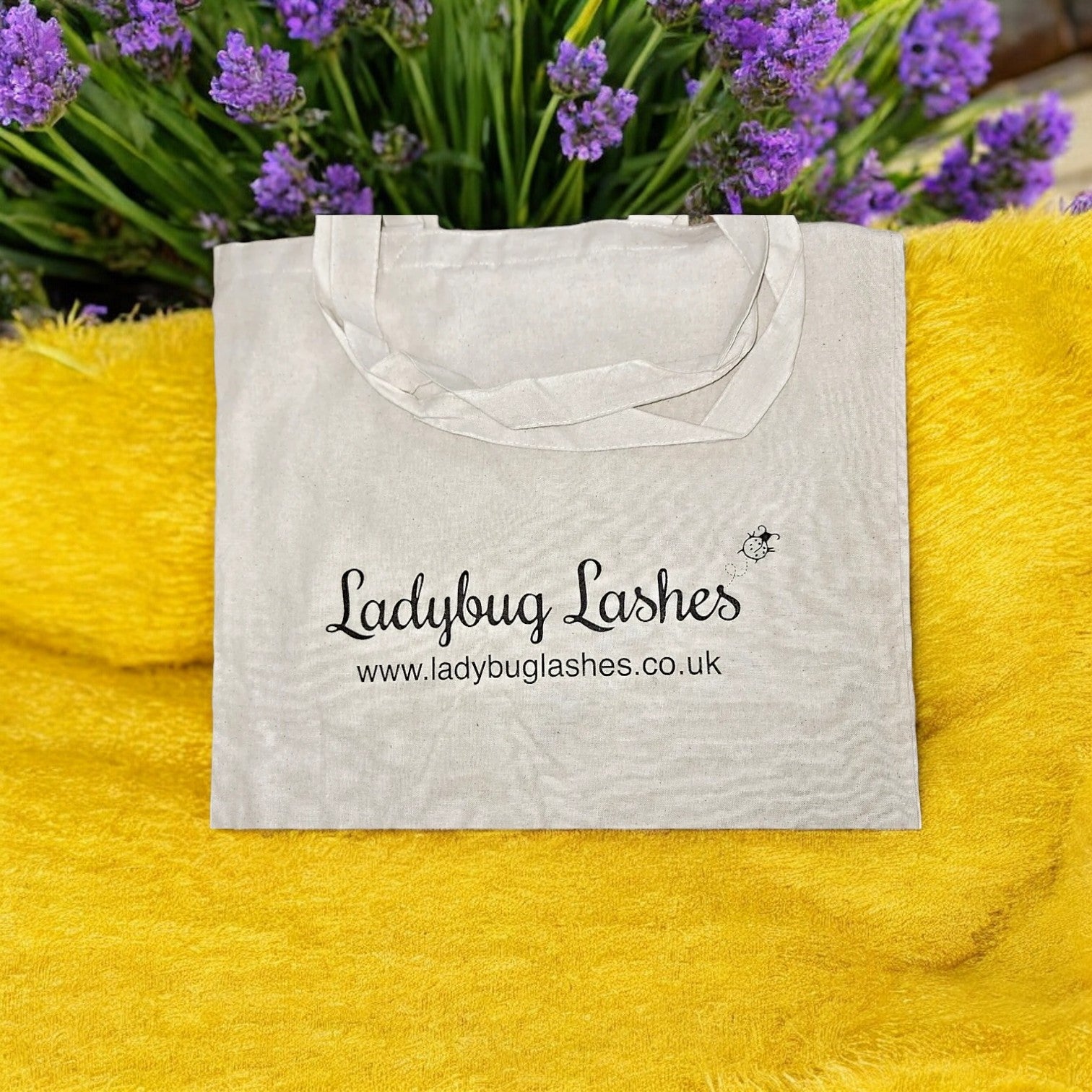 Ladybug Print Tote Bag – Perfect for Everyday Use