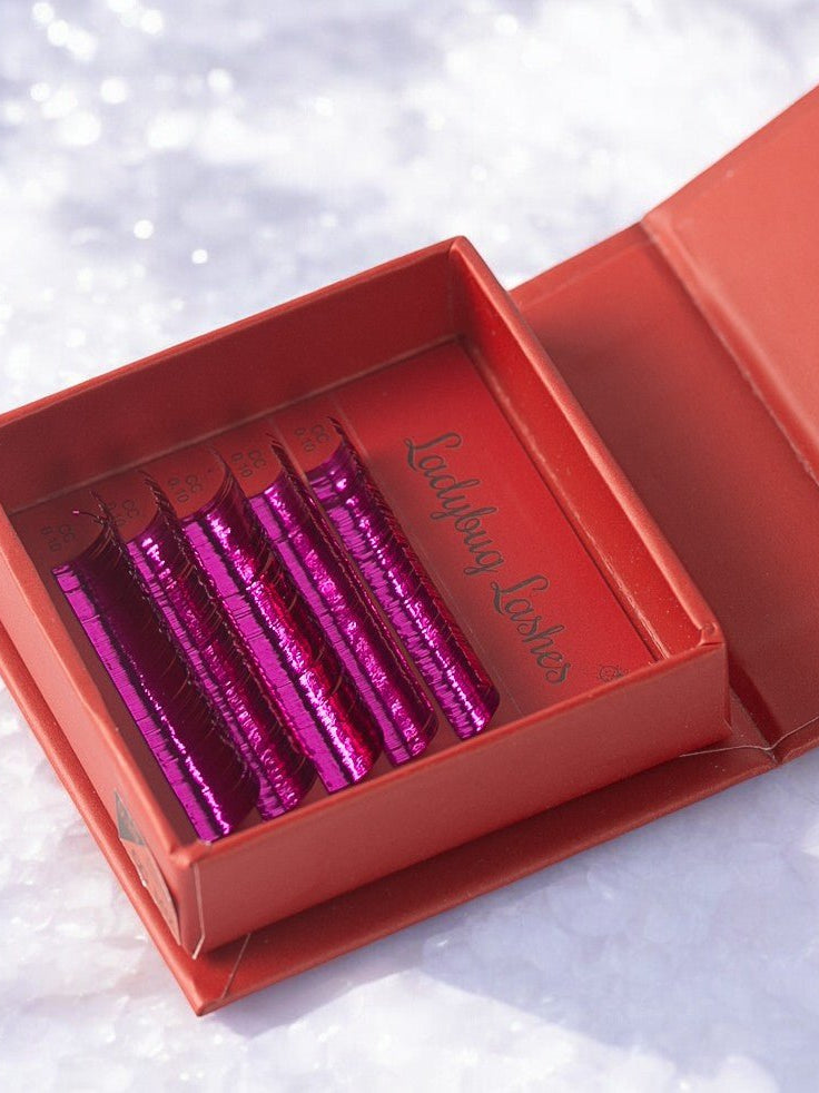 ladybuglashes lashglue lashtrays lashadhesive glueretention cloverlashes wlashes yylashes premades promades lashes