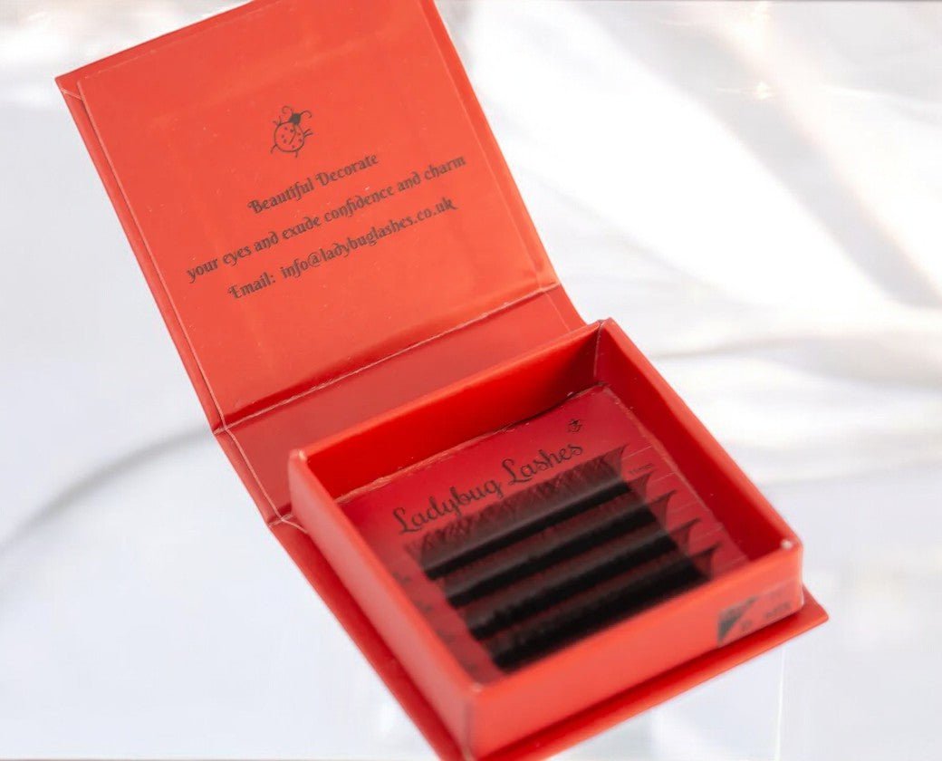 Ladybug Lashes YY Lash Sample Tray