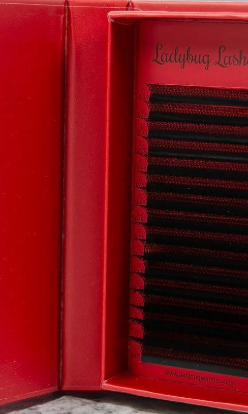 Ladybug Lashes W Lashes Mixed Tray 16 Rows