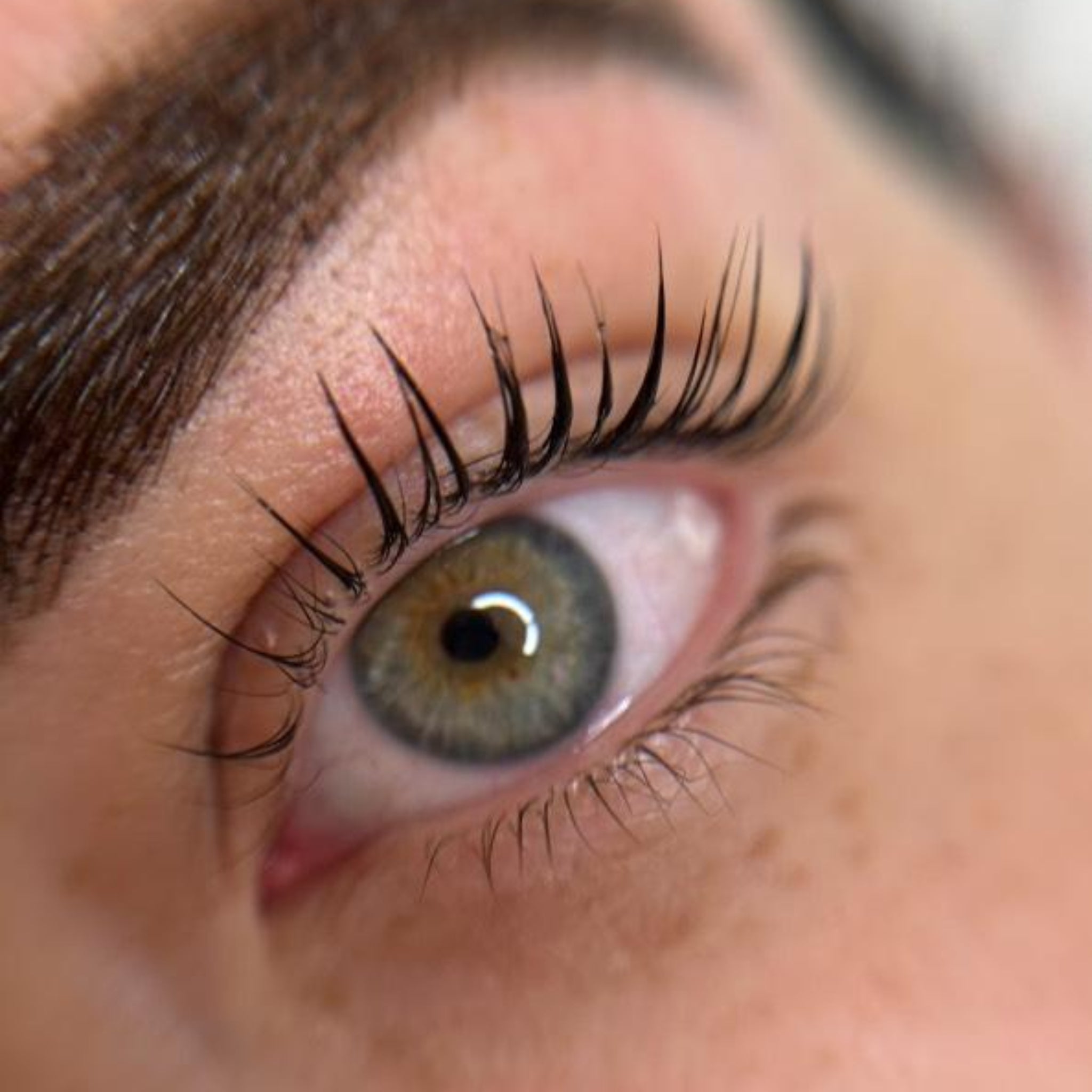 Flutter and Frame Sensitive Lash Lift Kit – Cysteamine Formula