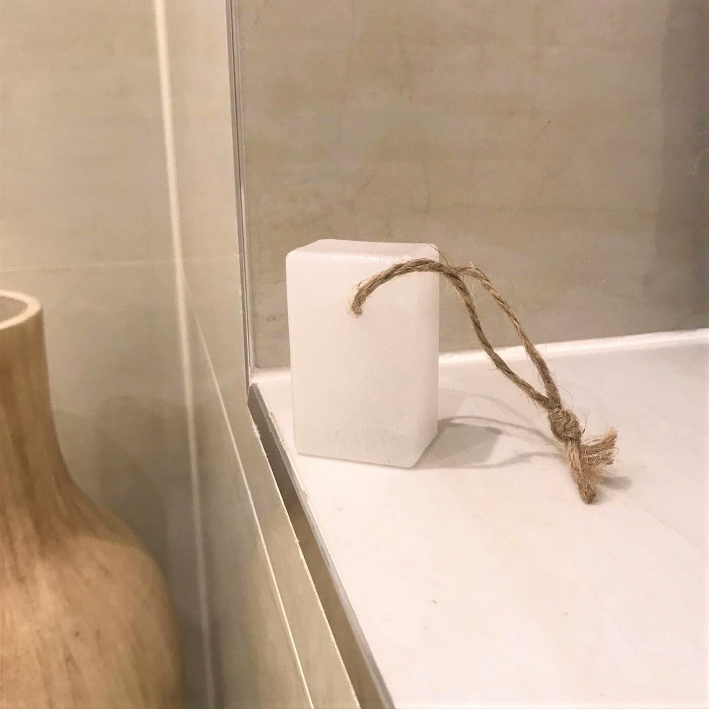 ladybuglashes lashglue lashtrays lashadhesive glueretention cloverlashes wlashes yylashes premades promades lashes