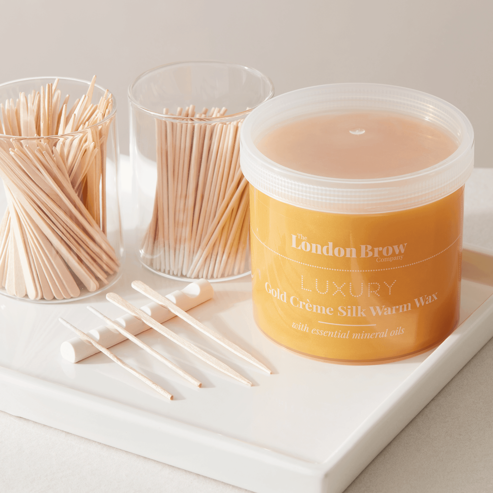 Luxury Silk Metallic Gold Warm Wax – 450g Professional Pot for Sensitive Skin