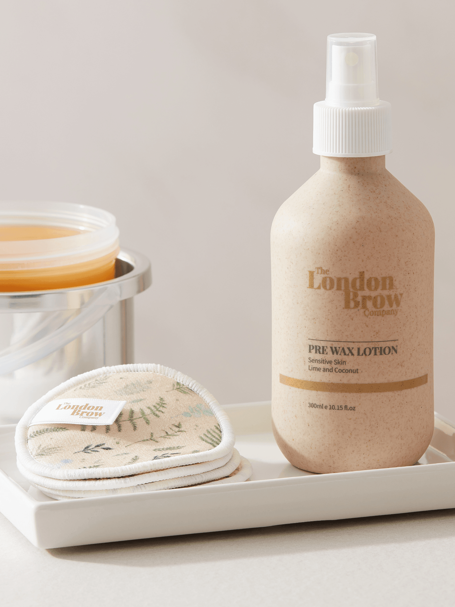 ladybuglashes lashglue lashtrays lashadhesive glueretention cloverlashes wlashes yylashes premades promades lashes